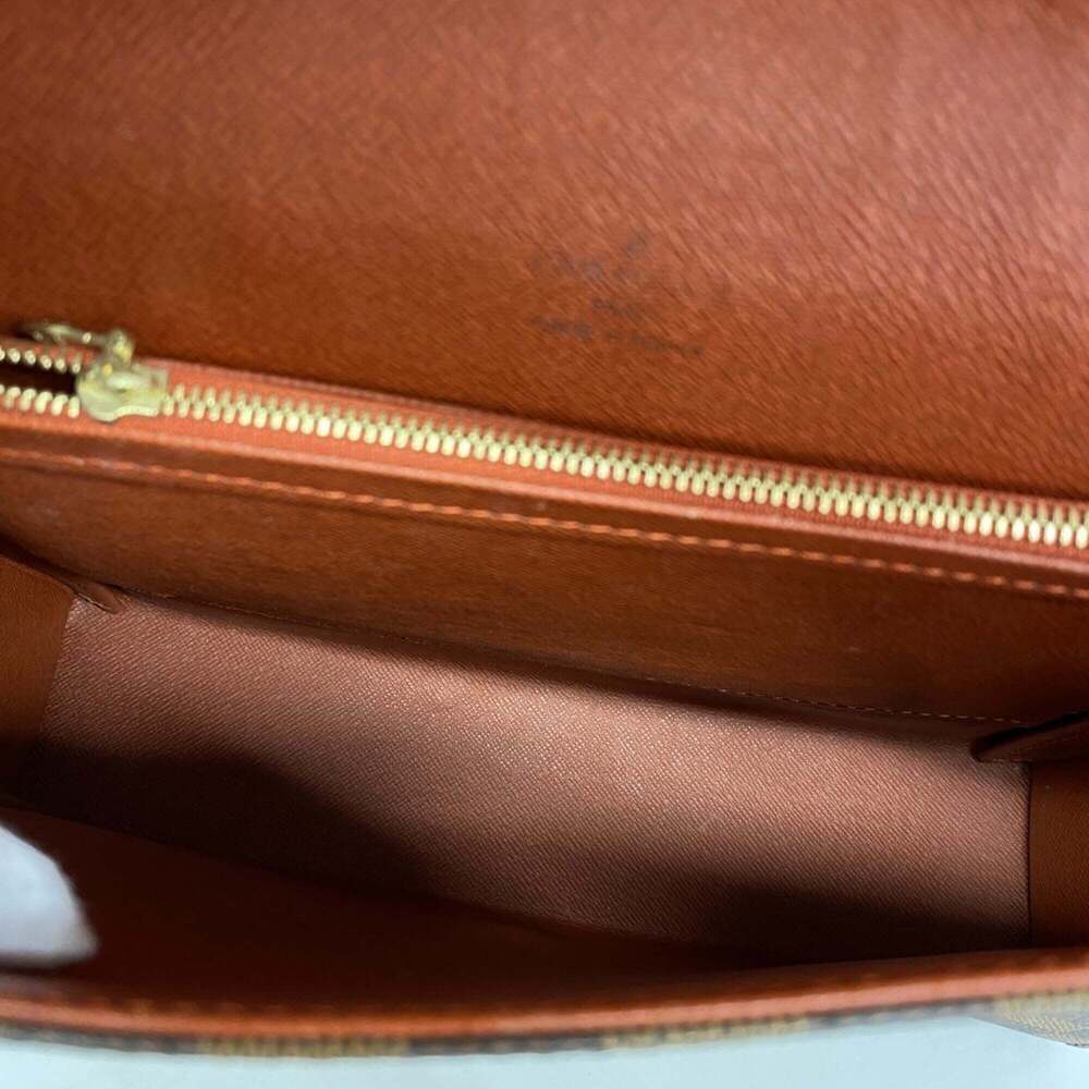 LOUIS VUITTON Brown Damier Shoulder Bag - Picture 4 of 10
